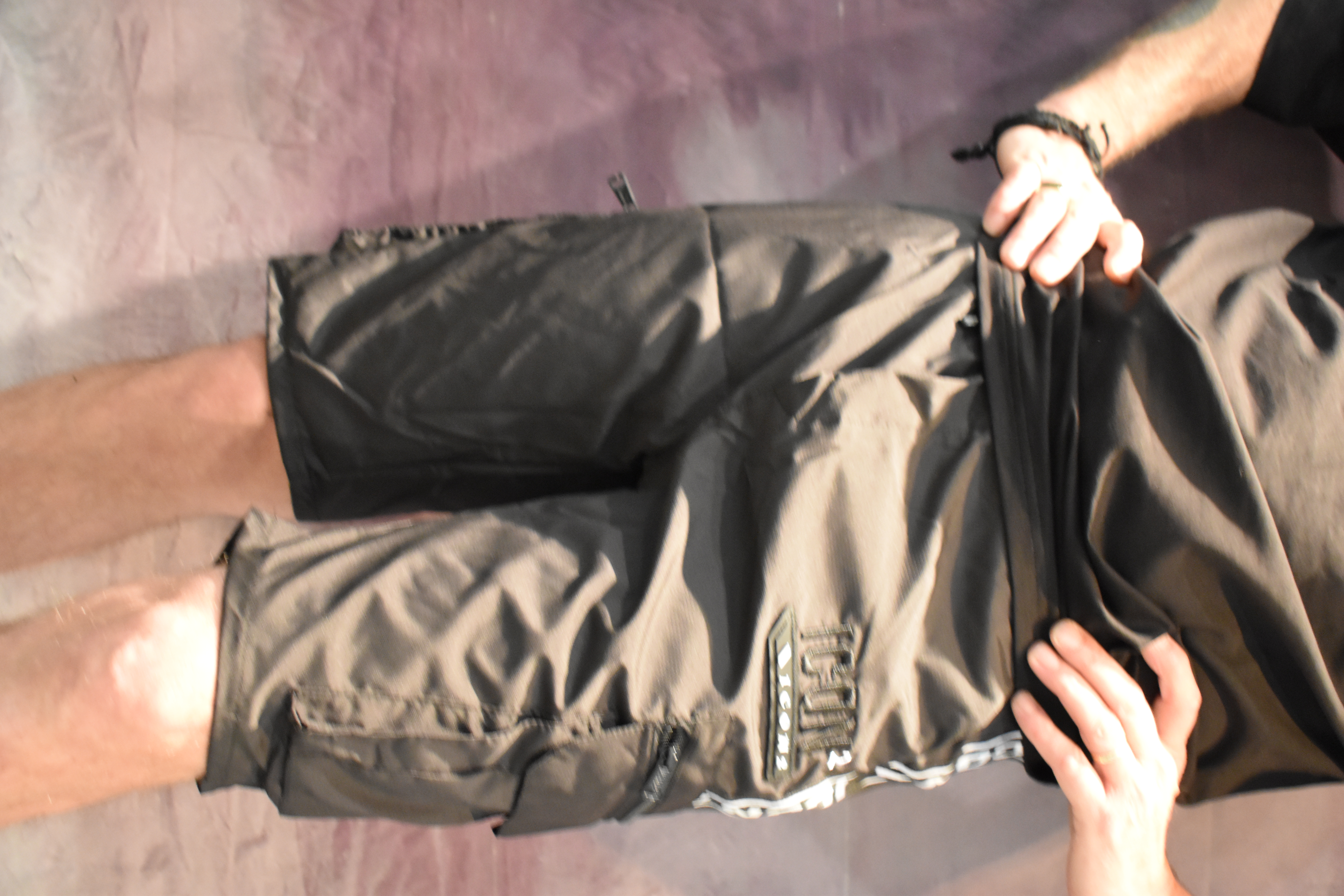 Shorts Icon