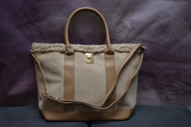 Tas