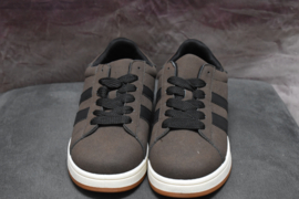 Sneaker Bruin