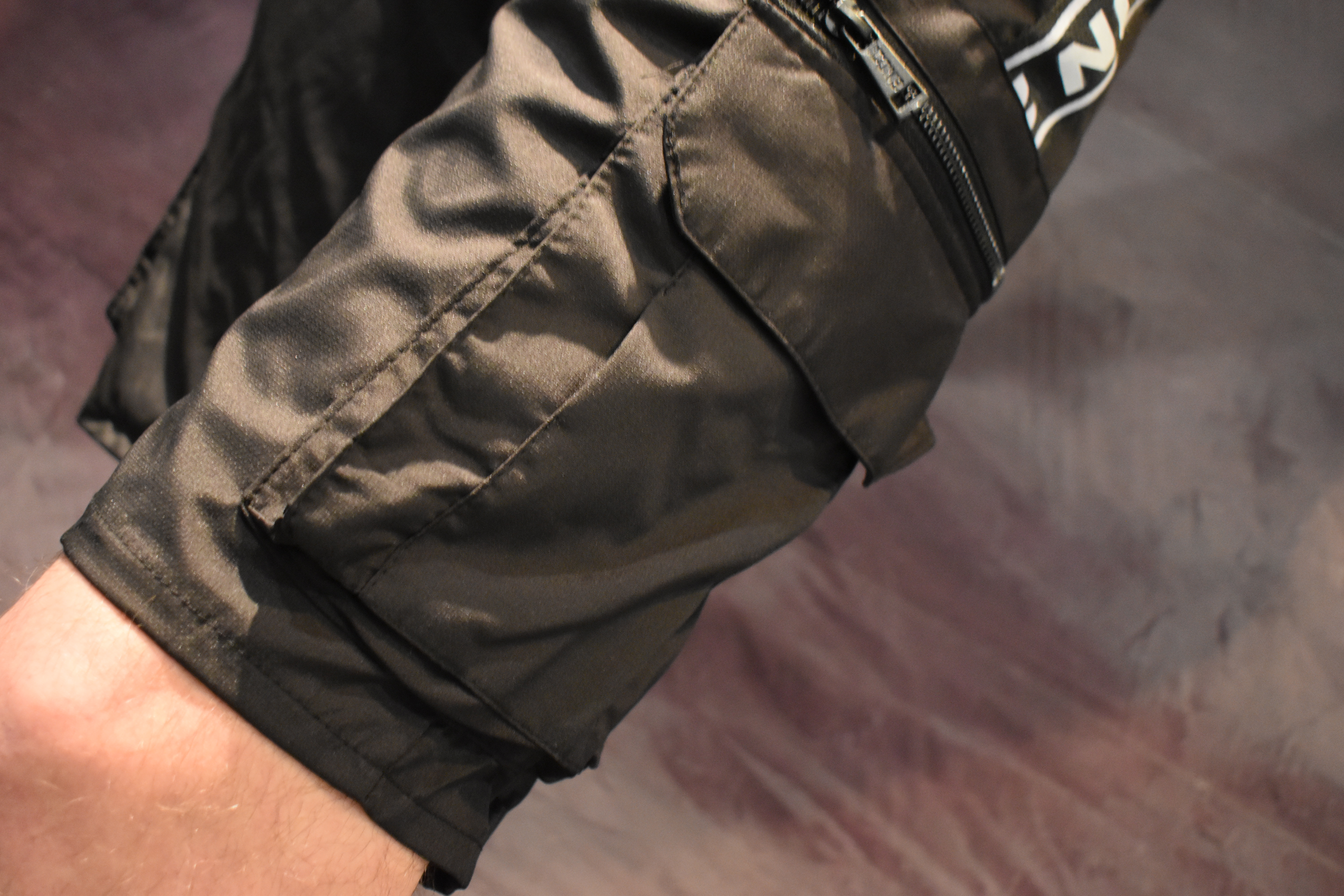 Shorts Icon