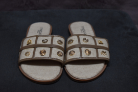 Slipper