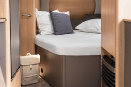 Molton matrasbeschermer Frans bed links wit