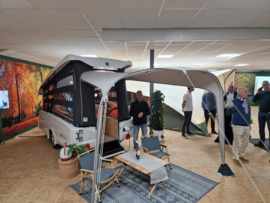 Hybride klap caravan, 2024 staat in onze showroom