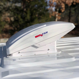 Airxcel MAXXFAN Deluxe dakventilator wit/white