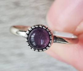 Ring - Round - Size 6 - Silver - Amethyst