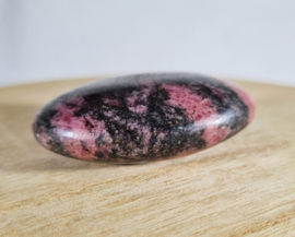 Rhodoniet - Palmsteen - no.5 - Madagaskar - 5,2 cm