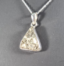 Pyriet Druzy Driehoekig Edelsteen Hanger in 925 Sterling Zilver 2,6 cm