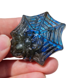 Spinnenweb Labradoriet Carving - 4 cm