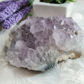 Amethyst Crystal Cluster 10 cm - light purple