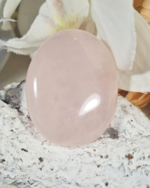 Rozenkwarts Platte Steen no.5 - 4 cm Edelsteen