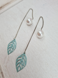 Oorbellen - Leaf & Pearl - Ear Threader