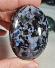 Gabbro - Merliniet Handsteen no.2 - 5 cm