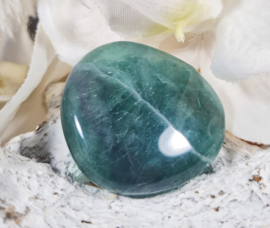 Fluoriet Platte Steen 4 cm no.3 - Blauw