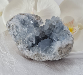 Celestien  Edelsteen Cluster Geode - 8cm - Blauw