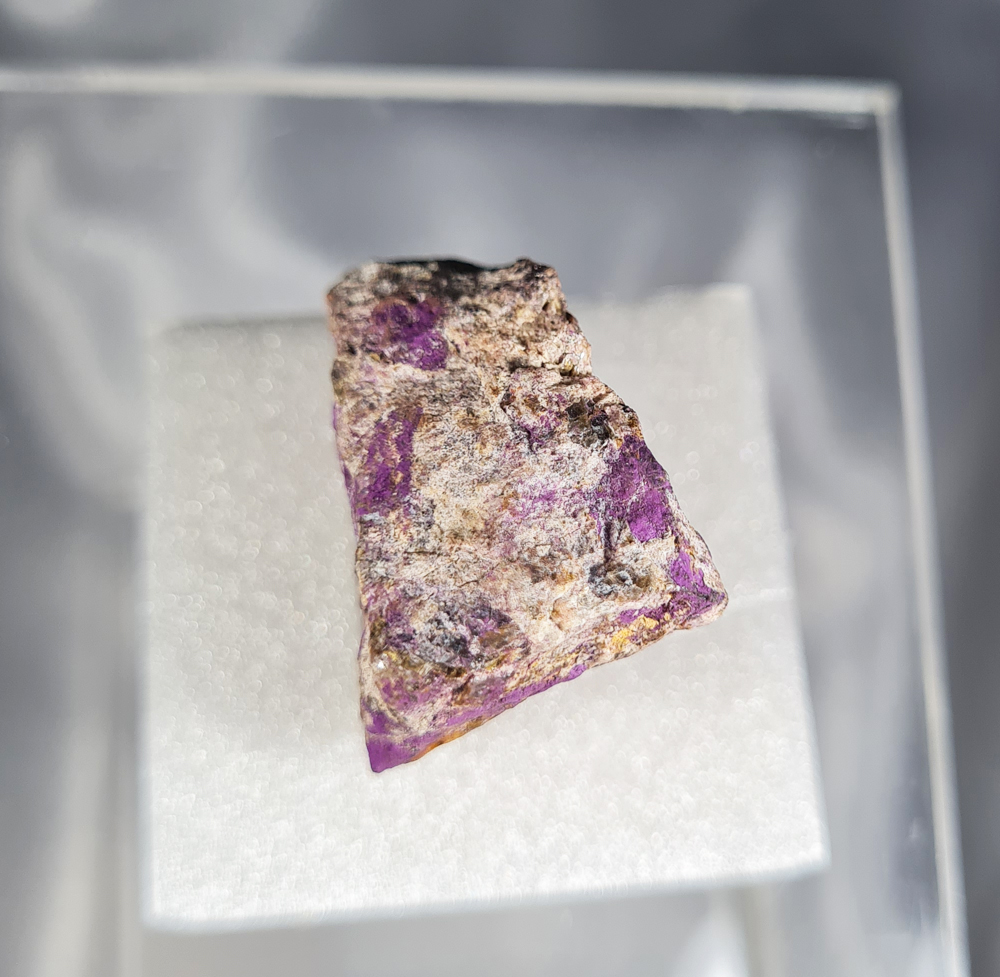 Purpuriet ruw in doosje no.06 - 3 cm