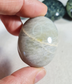 Groene Maansteen Edelsteen Palmsteen - no.10 - 4 cm