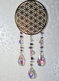 Raamhanger Suncatcher Levensbloem Goudkleur met Amethist