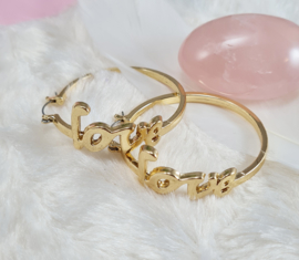 Oorbellen Love ringen 4,5 cm