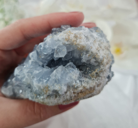 Celestien Edelsteen Cluster Geode - Madagaskar - 10cm - Blauw