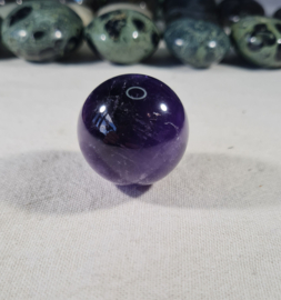 Amethist Edelsteen Bol AA 3 cm no.10