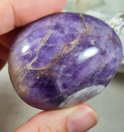 Amethist Handsteen 5 cm no.1 Edelsteen