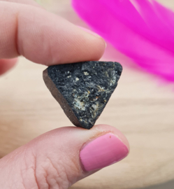 Toermalijn - Ruw Edelsteen - M - 11 gram