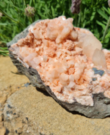 Heulandiet - Geode - 14cm - Roze Edelsteen