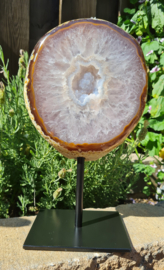 Agaat - Geode op standaard - no.6 - 16cm