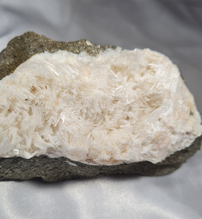 Zeoliet Thomsoniet Calciet en Natroliet no.5