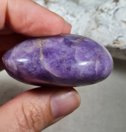 Amethist Handsteen 5 cm no.1 Edelsteen