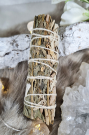 Witte Salie Smudge Stick met Bijvoet 10 cm