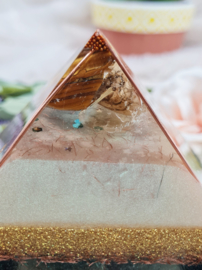 Orgonite - Cheops Piramide - 11cm - Vrijheid - Moed - Zelfvertrouwen & Overvloed