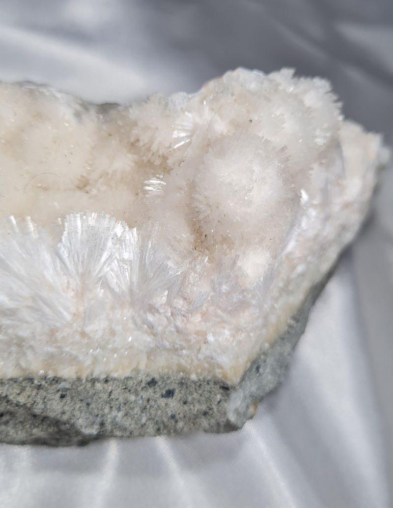 Zeoliet Thomsoniet Calciet en Natroliet no.2