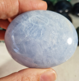 Blauwe Calciet Handsteen no.4 - 6 cm