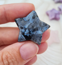 Larvikiet Edelsteen Ster no.1