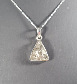 Pyriet Druzy Driehoekig Edelsteen Hanger in 925 Sterling Zilver 2,6 cm