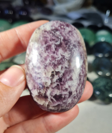 Lepidoliet Palmsteen Edelsteen 6 cm no.3