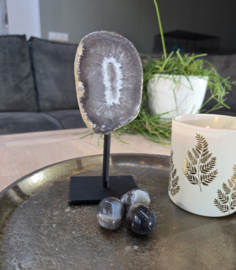 Agaat Edelsteen Geode op standaard