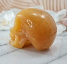 Schedel / Skull Oranje Calciet Edelsteen - 8cm