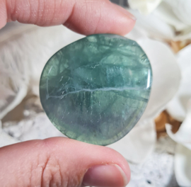 Fluoriet Platte Steen 4 cm no.3 - Blauw