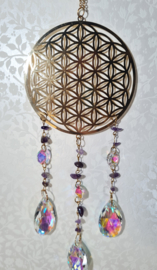 Raamhanger Suncatcher Levensbloem Goudkleur met Amethist