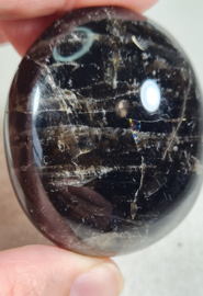 Rookkwarts Handsteen no.3 Edelsteen