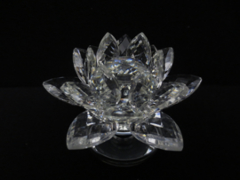 Kristal - lotus op standaard - 10 cm - met kleine beschadiging binnenin