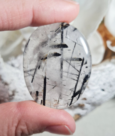 Toermalijn in Kwarts Platte Steen 4,5 cm no.1 Edelsteen