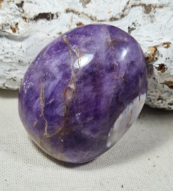 Amethist Handsteen 5 cm no.1 Edelsteen
