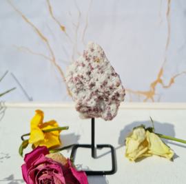 Roze Toermalijn - op Pin