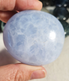 Blauwe Calciet Handsteen no.1 - 6 cm