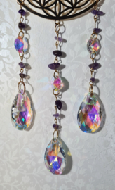 Raamhanger Suncatcher Levensbloem Goudkleur met Amethist