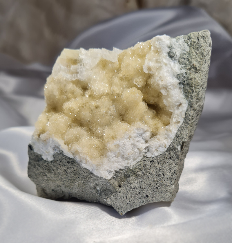 Zeoliet Thomsoniet Calciet en Natroliet no.6