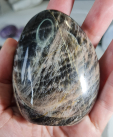 Zwarte Maansteen Edelsteen Sculptuur 7,5 cm no.4